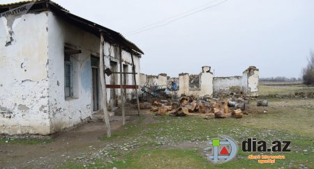 Ceyhun Bayramovun bu məktəbdən xəbəri varmı? Ceyhun Bayramovun bu məktəbdən xəbəri varmı?