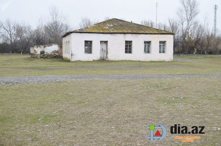 Ceyhun Bayramovun bu məktəbdən xəbəri varmı? Ceyhun Bayramovun bu məktəbdən xəbəri varmı?