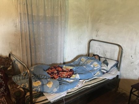 Sahil Babayevin kriteriyalarına görə bu ailəyə sosial yardım düşmür... Sahil Babayevin kriteriyalarına görə bu ailəyə sosial yardım düşmür...