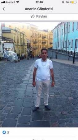 Atası bu pulları nə həyəcanla mənimsəyir... bir bilsəydi... Atası bu pulları nə həyəcanla mənimsəyir... bir bilsəydi...