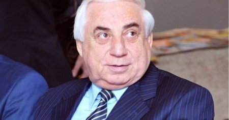 Hadı Rəcəbli seçicilərinin sayını montaj proqramı ilə "artırdı"