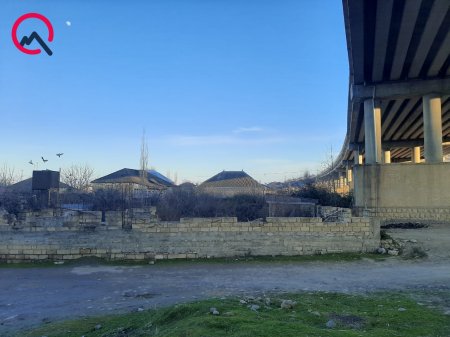 ““Akkord”un 10 il əvvəl tikdiyi körpü evimizi dağılıb” ““Akkord”un 10 il əvvəl tikdiyi körpü evimizi dağılıb”