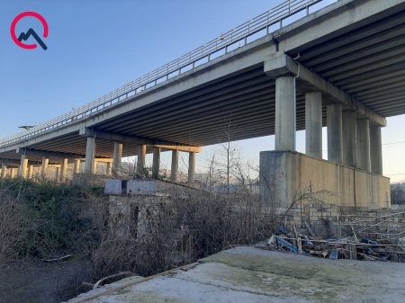““Akkord”un 10 il əvvəl tikdiyi körpü evimizi dağılıb” ““Akkord”un 10 il əvvəl tikdiyi körpü evimizi dağılıb”