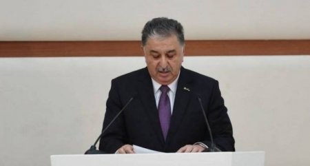 Daha bir başçı özünə səltənət qurubmuş... 