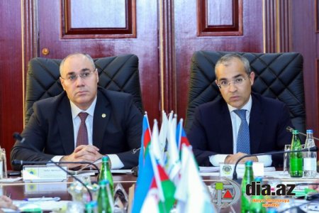 Gömrüyün də Mikayıl Cabbarovun nəzarətinə verilməsi ən doğru addım olardı Gömrüyün də Mikayıl Cabbarovun nəzarətinə verilməsi ən doğru addım olardı