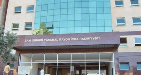 Məktəbləri bərbad vəziyyətə qoyan şəxslə “abadlıq müqaviləsi” Məktəbləri bərbad vəziyyətə qoyan şəxslə “abadlıq müqaviləsi”
