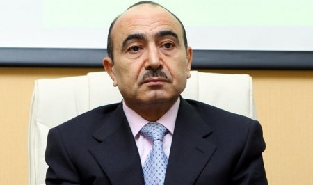 Əli Həsənov məşhur passajı satışa çıxartdı 