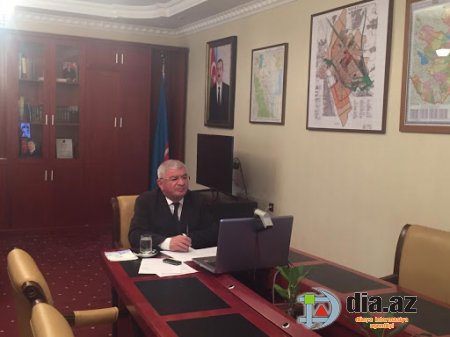 İcra başçısı isti kabinetində rahat oturub, sakinlər isə... İcra başçısı isti kabinetində rahat oturub, sakinlər isə...