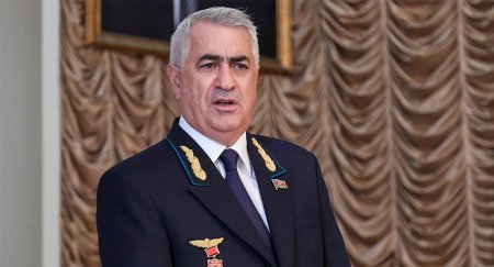 Cavid Qurbanov ixtisarlara hazırlaşır... Cavid Qurbanov ixtisarlara hazırlaşır...
