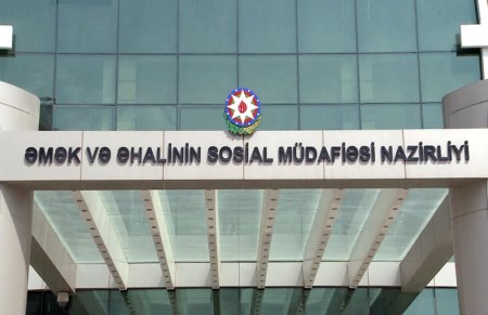 Keçmiş məhkumlara ayrılan pulu kimlər gecikdirir? Keçmiş məhkumlara ayrılan pulu kimlər gecikdirir?