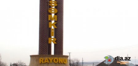 "İcra başçısı görüşdə sanki baxışlarıyla bizi qovurdu..." "İcra başçısı görüşdə sanki baxışlarıyla bizi qovurdu..."