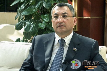 Rövşən Rzayev də təsərrüfata girişib... Rövşən Rzayev də təsərrüfata girişib...
