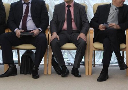 Xaricdə yaşayan məmur övladları: Gözqamaşdıran zənginlik, lüks həyat... Xaricdə yaşayan məmur övladları: Gözqamaşdıran zənginlik, lüks həyat...