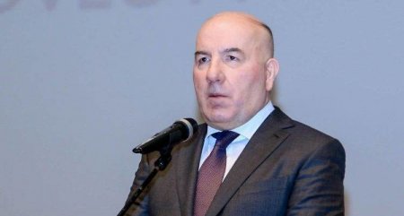 Elman Rüstəmov nədən getməlidir... Elman Rüstəmov nədən getməlidir...