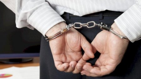 Daha bir məmur HƏBSİ GÖZLƏNİLİR... Daha bir məmur HƏBSİ GÖZLƏNİLİR...