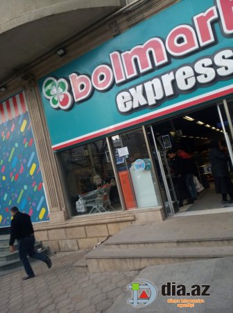 "BolMart" müştərilərə necə FIRILDAQ GƏLİR... "BolMart" müştərilərə necə FIRILDAQ GƏLİR...