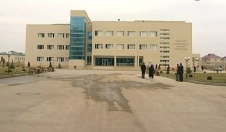Baş həkim: “Mənim xəstəxanamda sənə yer yoxdur” Baş həkim: “Mənim xəstəxanamda sənə yer yoxdur”