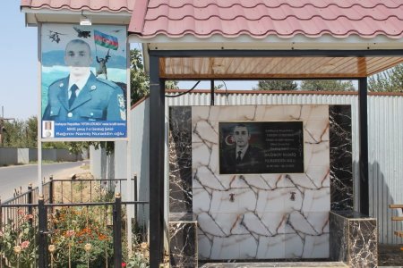 “Evim yoxdur, həyat yoldaşın yataq xəstəsidir...” “Evim yoxdur, həyat yoldaşın yataq xəstəsidir...”