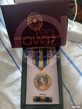 BU DƏHŞƏTLİ OLAY DA OLDU: Vətən Müharibəsi qazisi yardım olunmadığı üçün medalını satır BU DƏHŞƏTLİ OLAY DA OLDU: Vətən Müharibəsi qazisi yardım olunmadığı üçün medalını satır