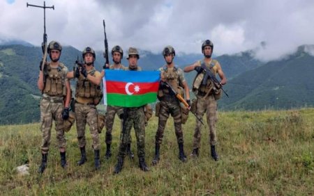 "İcra başçısının əlindən zülm çəkirəm, təzyiqdən başımı tutub yaşayıram" "İcra başçısının əlindən zülm çəkirəm, təzyiqdən başımı tutub yaşayıram"