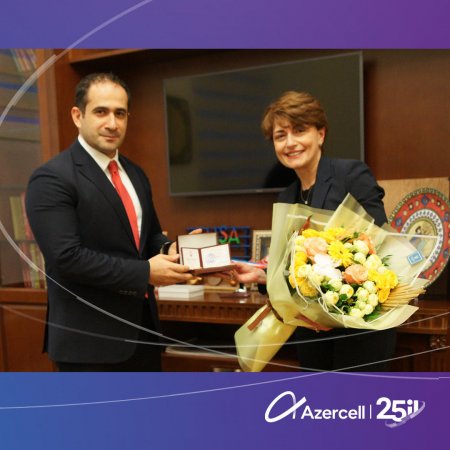 Azercell-in “Nizami İli”nə töhfəsi Mədəniyyət Nazirliyi tərəfindən yüksək qiymətləndirildi Azercell-in “Nizami İli”nə töhfəsi Mədəniyyət Nazirliyi tərəfindən yüksək qiymətləndirildi