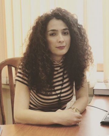 “Baş” akademikin Baş direktoru fəlsəfə doktorunu aşağılayıb... “Baş” akademikin Baş direktoru fəlsəfə doktorunu aşağılayıb...
