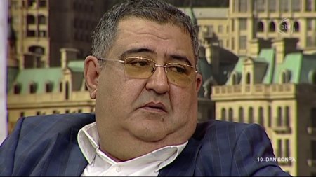 VÜQAR ƏHMƏD PLAGİATÇILIQDA İTTİHAM OLUNDU VÜQAR ƏHMƏD PLAGİATÇILIQDA İTTİHAM OLUNDU