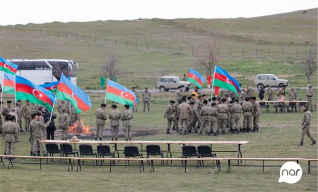 “Nar” Novruz bayramını azad edilmiş ərazilərdə əsgərlərlə qeyd etdi “Nar” Novruz bayramını azad edilmiş ərazilərdə əsgərlərlə qeyd etdi