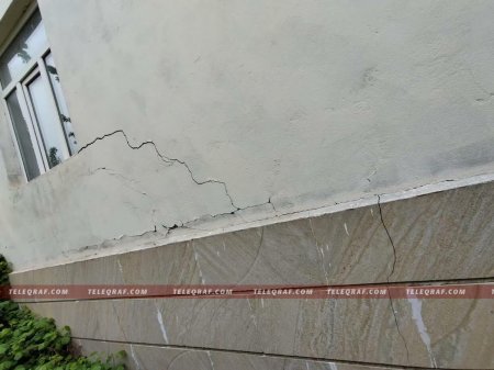 Goranboyda Şəhid Ailəsinə tikilən ev BAŞLARINA UÇUR... Goranboyda Şəhid Ailəsinə tikilən ev BAŞLARINA UÇUR...