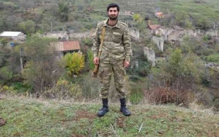 “MN-də özünü təltif siyahısına əlavə edən Günel xanım mənə absurd cavab göndərir” “MN-də özünü təltif siyahısına əlavə edən Günel xanım mənə absurd cavab göndərir”