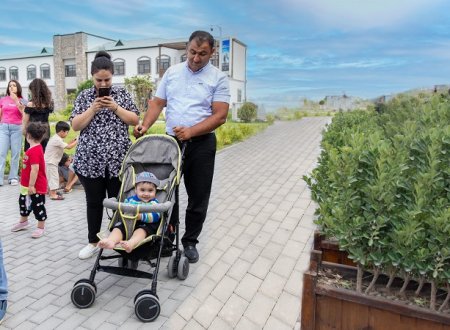 Azercell-in xidmət mərkəzi Zəngilanın Ağalı kəndinin ilk sakinlərinin yolunu gözləyir Azercell-in xidmət mərkəzi Zəngilanın Ağalı kəndinin ilk sakinlərinin yolunu gözləyir