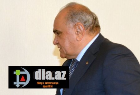 Camalov büdcədən oğurladıqlarını ölkədən BELƏ ÇIXARIR Camalov büdcədən oğurladıqlarını ölkədən BELƏ ÇIXARIR