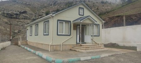 Lerikdə tikilmiş modul məktəbin qapısı niyə qıfıllanıb? Lerikdə tikilmiş modul məktəbin qapısı niyə qıfıllanıb?