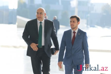 Müxalif partiya sədrləri YAP-ın 30 illik yubileyinə qatıldı, amma Ramiz Mehdiyev... Müxalif partiya sədrləri YAP-ın 30 illik yubileyinə qatıldı, amma Ramiz Mehdiyev...