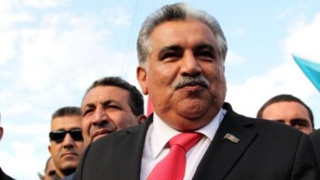 "İcra başçısı deyir ki, indiyəcən nə yemisən, get onu ye" "İcra başçısı deyir ki, indiyəcən nə yemisən, get onu ye"