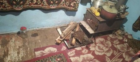 Göyçayda HƏYATIN DİBİNDƏ yaşayan ailə... Göyçayda HƏYATIN DİBİNDƏ yaşayan ailə...