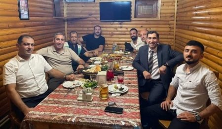 “Anar Məmmədov və qardaşı Yalçın Məmmədov bu qurumu ailə şirkətinə çevirib” “Anar Məmmədov və qardaşı Yalçın Məmmədov bu qurumu ailə şirkətinə çevirib”