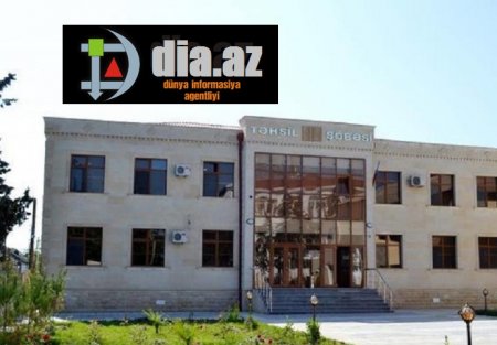 Bu məktəbin ayaqyolusu köhnə vağzal ayaqyolusuna bənzəyir...