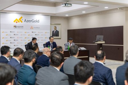 “AzerGold” QSC-də 2022-ci ilin yekunları və qarşıda duran vəzifələrə dair müşavirə keçirilib “AzerGold” QSC-də 2022-ci ilin yekunları və qarşıda duran vəzifələrə dair müşavirə keçirilib