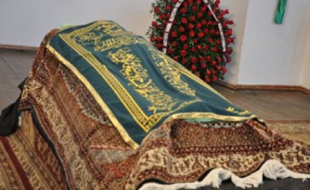 Xalq artistini neçə metr dərinlikdə BASDIRMALIYIQ? Xalq artistini neçə metr dərinlikdə BASDIRMALIYIQ?