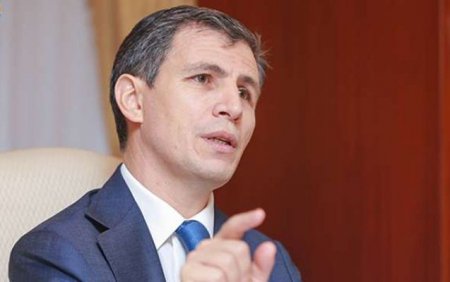 “Bəxtiyar Hacıyev Azərbaycan hakimiyyətinə çox yüksək dəyər verdiyini söyləsə…” “Bəxtiyar Hacıyev Azərbaycan hakimiyyətinə çox yüksək dəyər verdiyini söyləsə…”