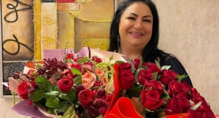 Müğənnini, sənətçini efirdən yox, tik-tokdan tanıyırlar. Müğənnini, sənətçini efirdən yox, tik-tokdan tanıyırlar.
