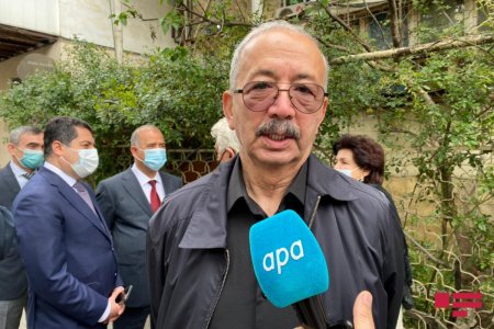 Əməkdar artist Elxan Qasımov xəstəxanadadır, Əməkdar artist Elxan Qasımov xəstəxanadadır,