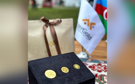 “AzerGold”un qızıl sikkə kolleksiyaları Birləşmiş Krallıqda nümayiş olunub “AzerGold”un qızıl sikkə kolleksiyaları Birləşmiş Krallıqda nümayiş olunub