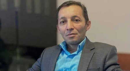 "Bizim siyasətçilərin demək olar ki, 90 faizi xarici dövlətlərin agentidir" "Bizim siyasətçilərin demək olar ki, 90 faizi xarici dövlətlərin agentidir"