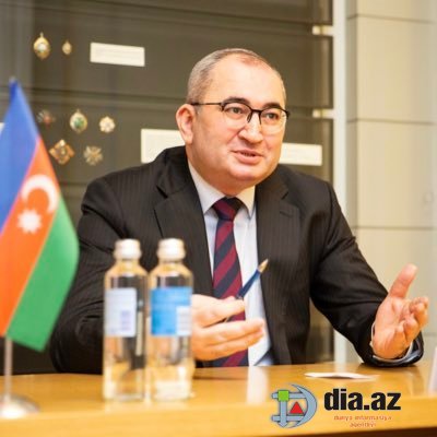Latviyadakı səfirimiz GÜL VURUR... Latviyadakı səfirimiz GÜL VURUR...