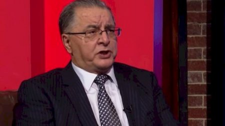 “Məmurlara sertifikasiya tətbiq olunsa, çox adam imtahandan kəsiləcək” “Məmurlara sertifikasiya tətbiq olunsa, çox adam imtahandan kəsiləcək”