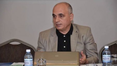 Vahid Məhərrəmli AXCP-dən niyə getdi? Vahid Məhərrəmli AXCP-dən niyə getdi?