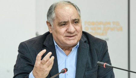 “Uşaq psixologiyasını bilən aparıcılar, müəlliflər, ssenaristlər, rejissorlar, prodüserlər lazımdır” “Uşaq psixologiyasını bilən aparıcılar, müəlliflər, ssenaristlər, rejissorlar, prodüserlər lazımdır”