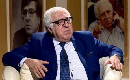 "Ədəbi ictimaiyyət nəyi birmənalı qarşılayıb ki?" "Ədəbi ictimaiyyət nəyi birmənalı qarşılayıb ki?"